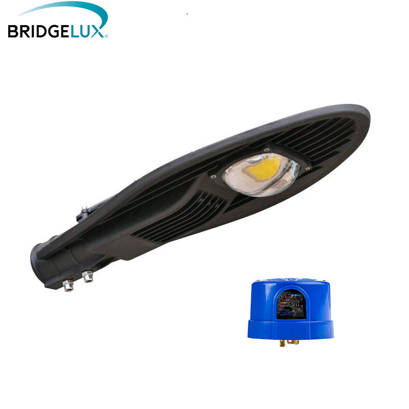 60w street light with photocell